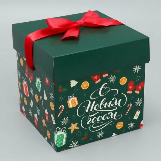 Коробки подарочные новогодние
